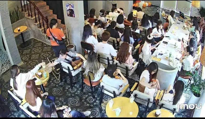 Sang quán cafe vị trí đẹp tại Cầu Giấy Hà Nội