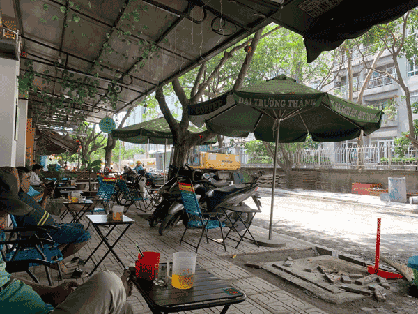 Sang nhanh quán cafe Góc Phố tại Hoàng Kim Giao, Quận 8