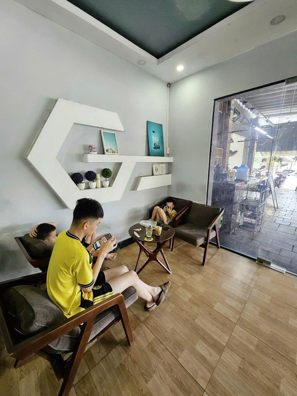 Sang quán Cafe đang hoạt động bình thường Tại Bình Tân