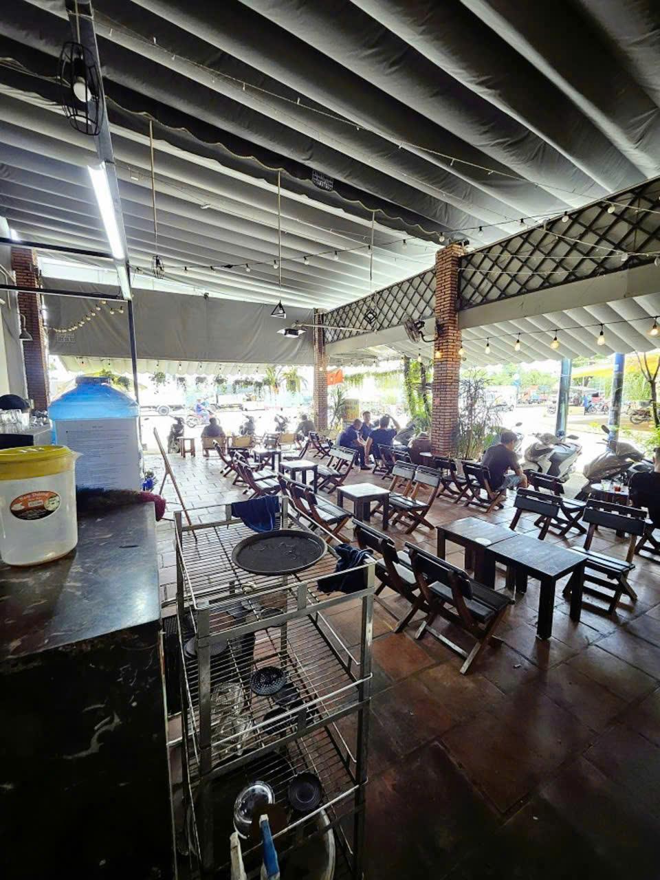 Sang quán Cafe đang hoạt động bình thường Tại Bình Tân