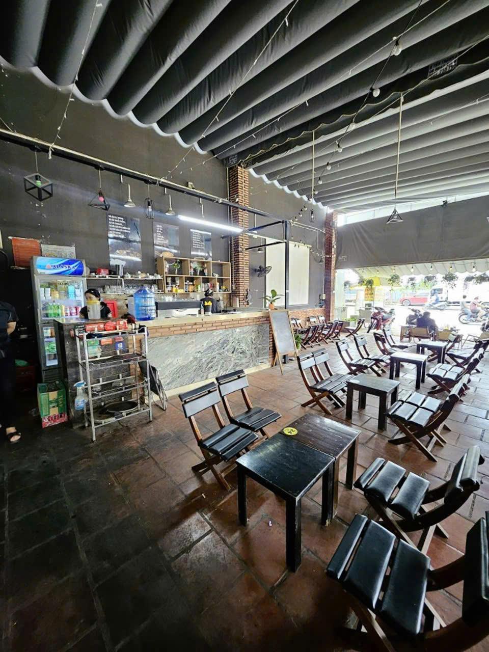 Sang quán Cafe đang hoạt động bình thường Tại Bình Tân