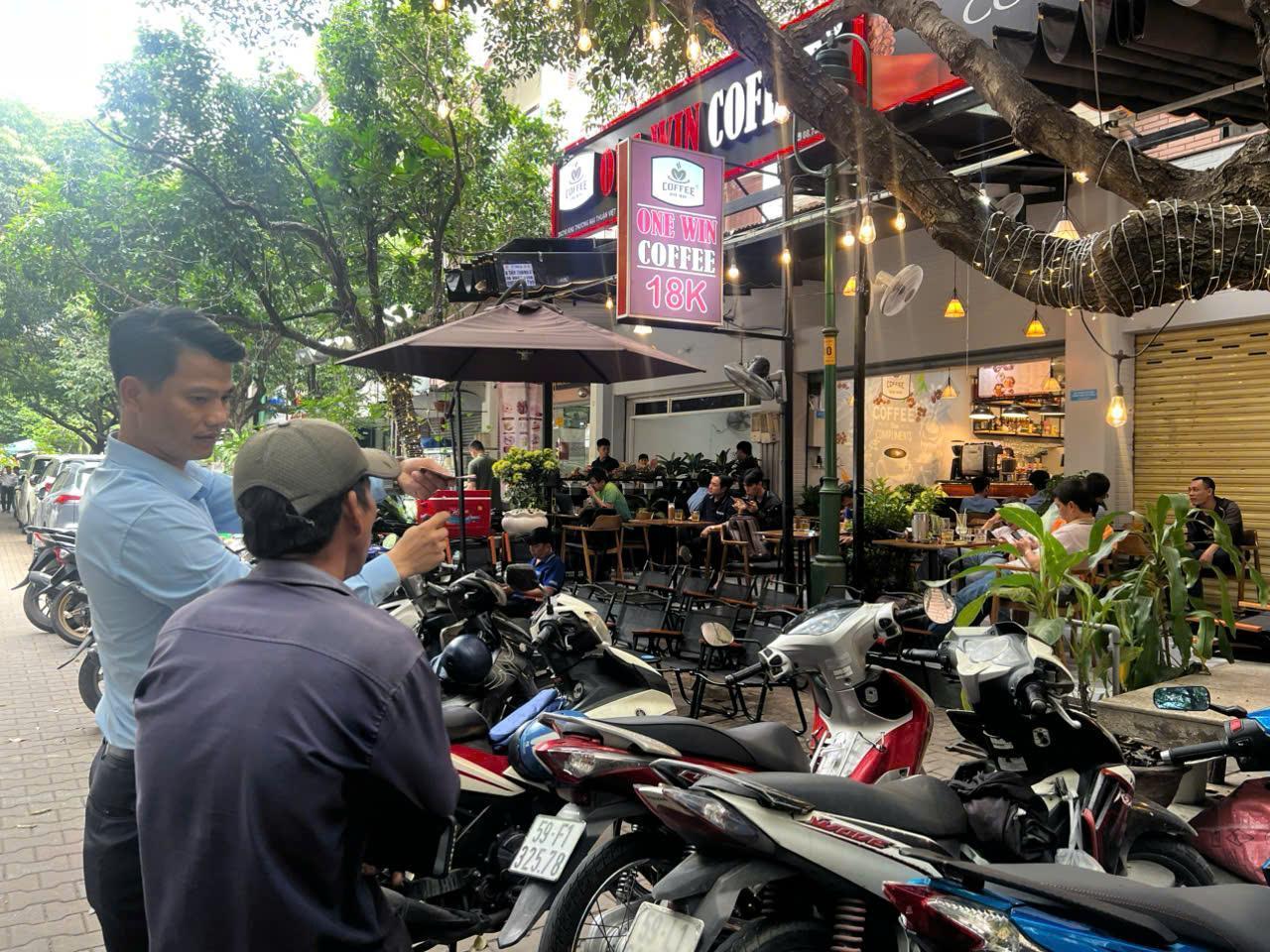 Sang quán cafe tại 319D10 Lý thường Kiệt Phường 15 Quận 10.