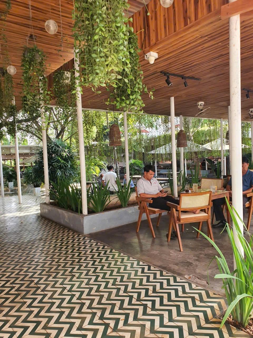 Sang quán cafe vị trí siêu đẹp tại Trung tâm Long Khánh , Đồng Nai