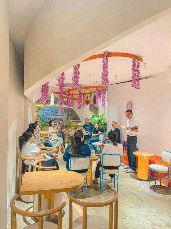 Sang quán cafe máy lạnh đường Vĩnh Hội , Quận 4