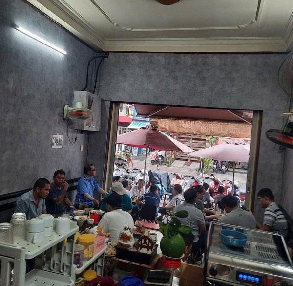 Cần sang nhượng quán cafe mặt tiền Quận 10