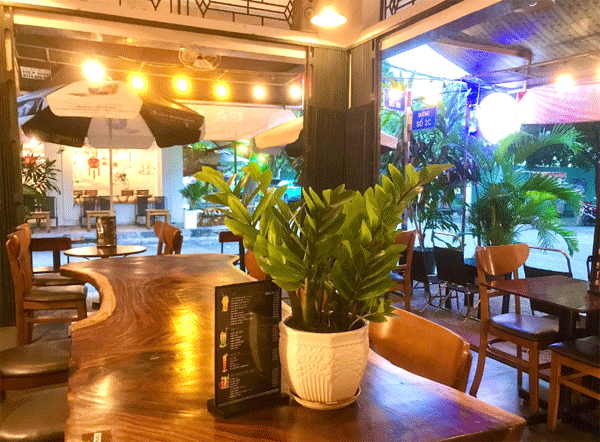 Chính chủ sang quán cafe góc hai mặt tiền