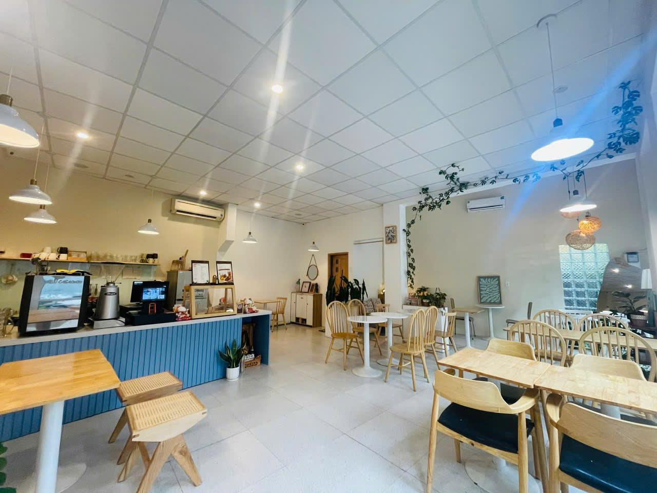 SANG NHƯỢNG QUÁN CAFE – HẺM 134 LÝ CHÍNH THẮNG, QUẬN 3