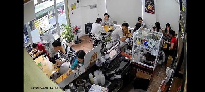 Gấp Gấp gấp giá sang rẻ như cho 7 triệu ngay trường đại học Văn Lang