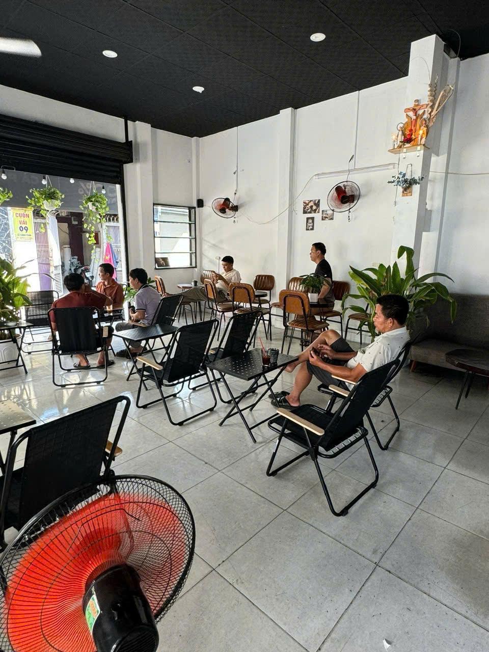 CHÍNH CHỦ CẦN SANG NHƯỢNG QUÁN CAFE GÓC 2 MẶT TIỀN TẠI TÂN PHÚ
