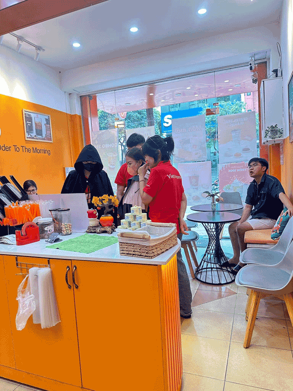 Sang lỗ tiệm trà sữa Thái Nhượng quyền vị trí MB đẹp Tại Quận 4