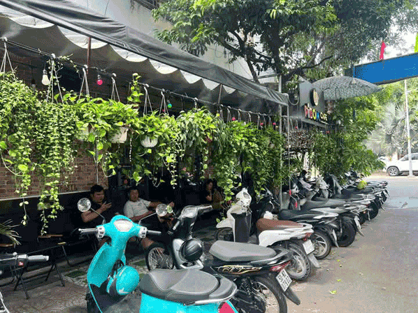 SANG QUÁN CAFÉ 2 MẶT TIỀN NGAY NGÃ BA QUẬN TÂN PHÚ