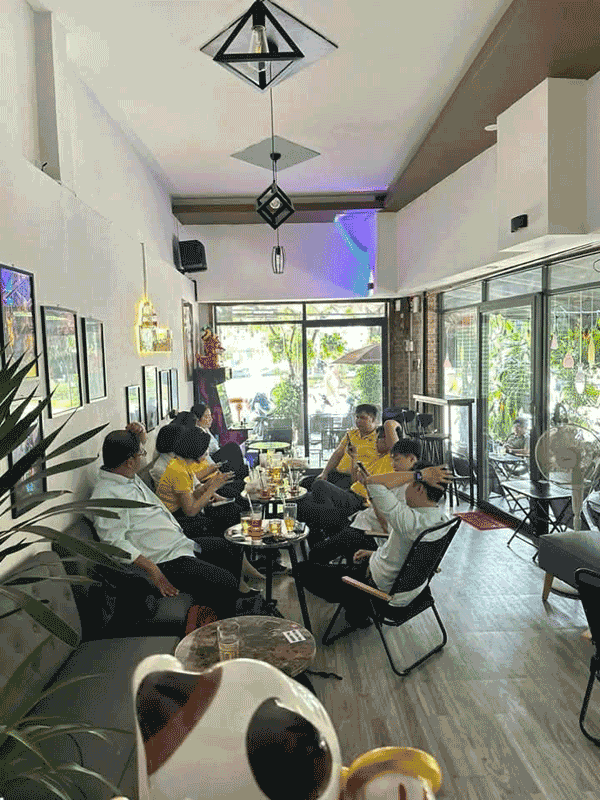 SANG QUÁN CAFÉ 2 MẶT TIỀN NGAY NGÃ BA QUẬN TÂN PHÚ