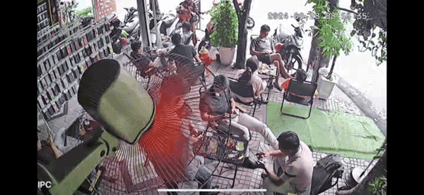 SANG QUÁN CAFÉ 2 MẶT TIỀN NGAY NGÃ BA QUẬN TÂN PHÚ