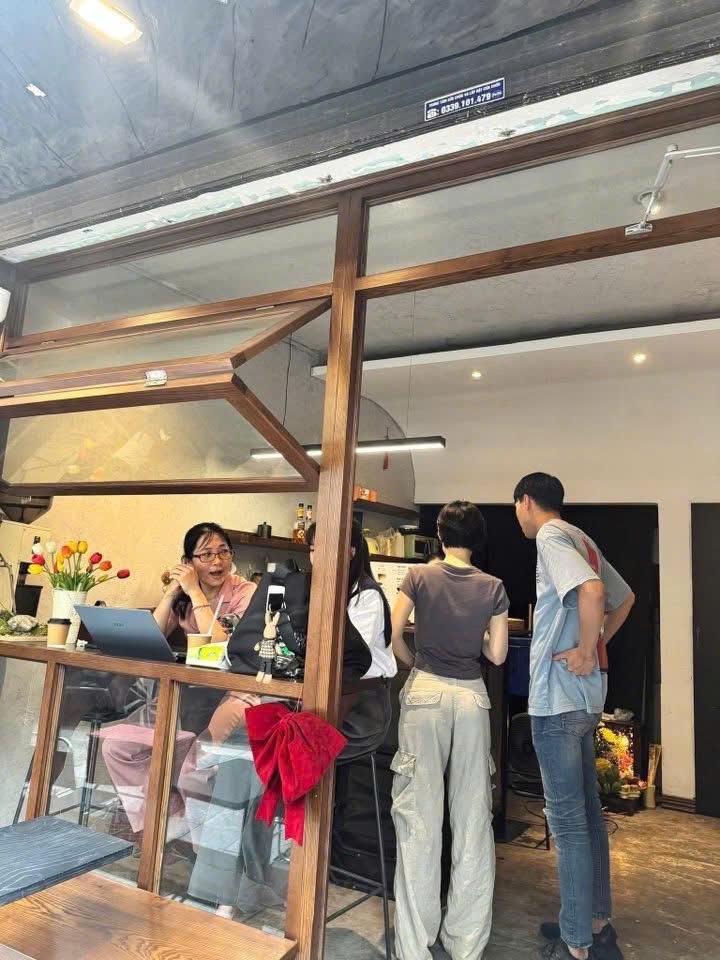 Sang Quán Cafe đang hoạt động Tại Hoàn Kiếm, Hà Nội