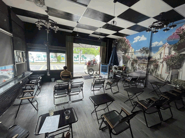 Sang quán cafe góc 2 mặt tiền đẹp lắm