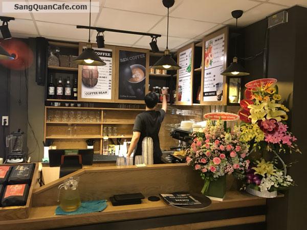 Cần lại sang quán Cafe 2 mặt tiền quận Tân Phú