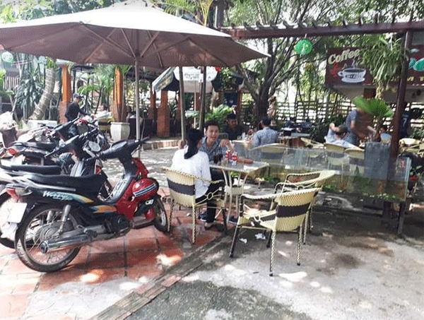 Sang quán cafe Sân vườn Bình Dương