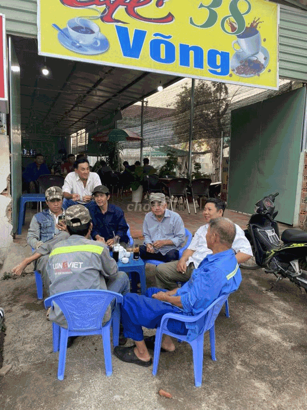 can-sang-nhuong-quan-cafe-rong-500m2-thue-4tr-thang-79633.gif