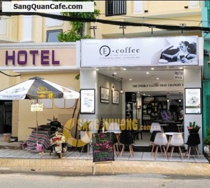 Sang quán cafe nhượng quyền thương hiệu nổi tiếng.