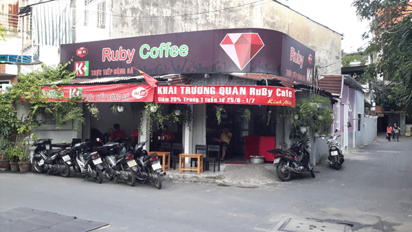 Cần sang quán Cafe bóng đá vị trí đẹp, góc 2 mặt tiền