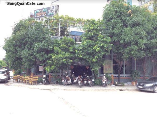 Cần sang quán cafe đang kinh doanh tốt ngay góc ngã tư đường E và đường 15