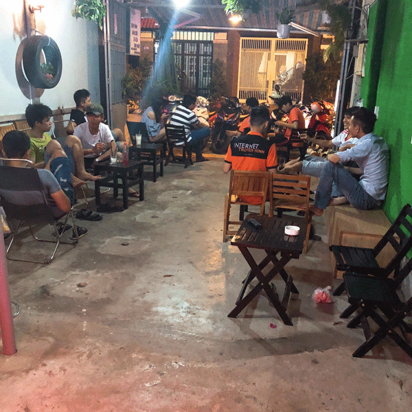 Cần sang quán cafe Ghế Gỗ Quận 7.