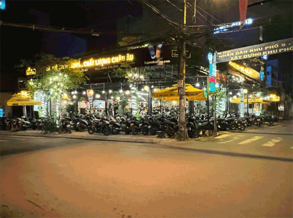 can-sang-quan-cafe-goc-2-mat-tien-20m-x-20m-42544.gif