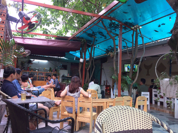 can-sang-quan-cafe-goc-2-mat-tien-50001.gif