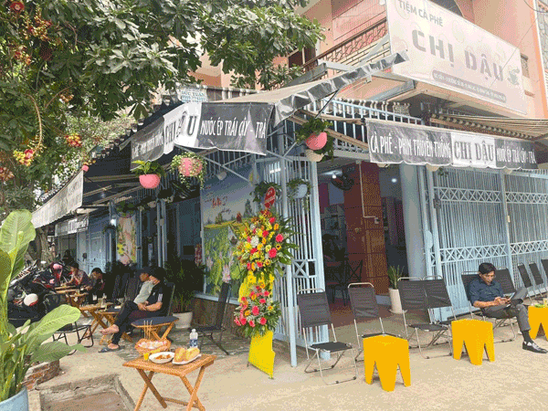 can-sang-quan-cafe-goc-2-mt-quan-binh-tan-51151.gif