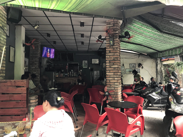 can-sang-quan-cafe-mat-tien-so-37-duong-ngo-duc-ke-82252.gif