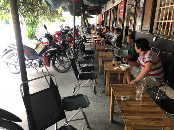 Cần sang quán cafe ngay góc ngã ba 92 Kênh 19/5B