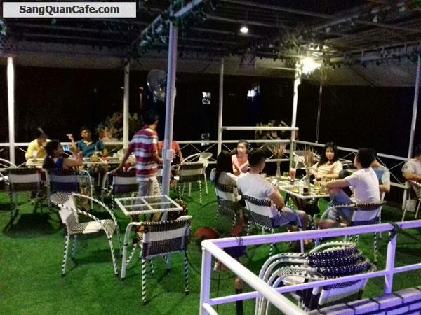 Cần sang Quán cafe Sân Vườn, Câu cá sông giải trí