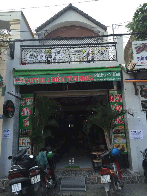 Cần sang quán cafe và điểm tâm sáng