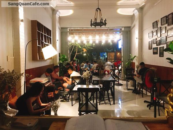 Cần sang quán cafe và kinh doanh ăn sáng.