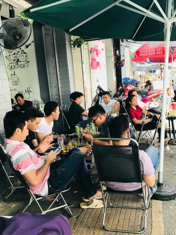 Cần sang lại quán Cafe Ghế Gỗ