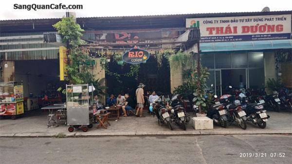 Do bận công việc cần sang gấp quán cafe