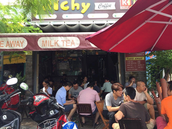 Không người trông coi Cần sang quán cafe