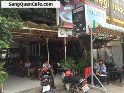 Không người trông coi cần sang quán coffee