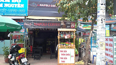 sang-gap-quan-cafe-2-mat-tien-quan-12-34513.gif