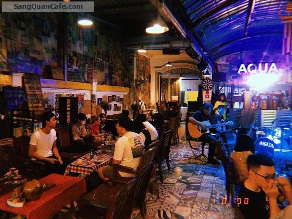 Sang Gấp Quán Cafe Đang Đông Khách Tại Quận 7