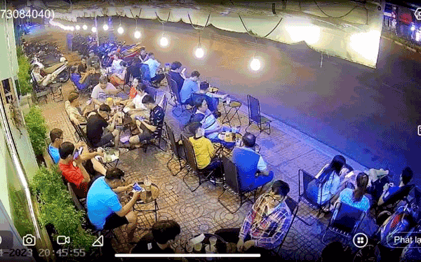 sang-gap-quan-cafe-mat-tien-3-2-dong-duc-trung-tam-quan-11-13061.gif