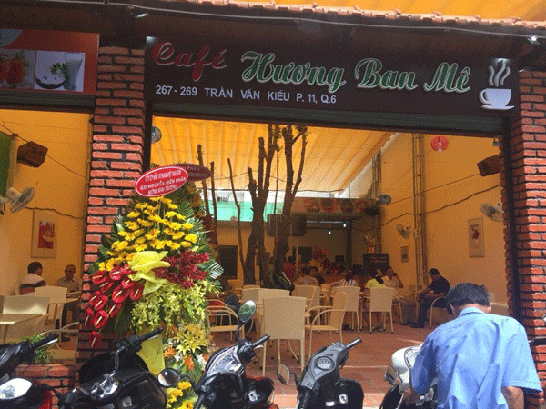 Sang gấp quán cafe sân vườn