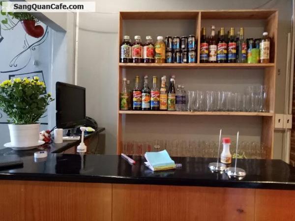 Sang mặt bằng kinh doanh và trang thiết bị bán cafe