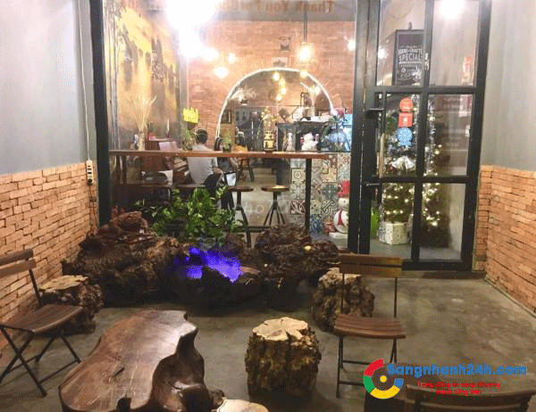 Sang nhanh quán cafe nằm trong khu làng café Thủ Đức