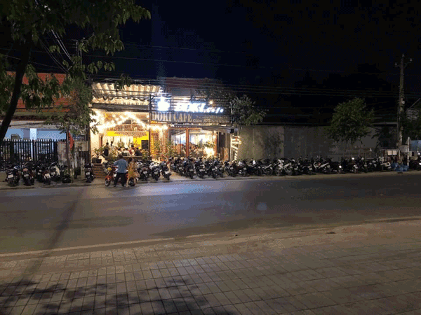 Sang nhượng lại quán DOKI CAFE khách ổn định..