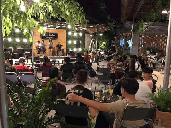 Sang nhượng quán cafe sân vườn Coffee Green Acoustic