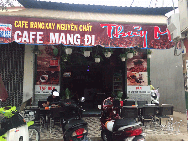 Sang quán cafe  đang kinh doanh tốt, lượng khách ổn định.