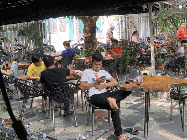 Sang Quán Cafe  View Đẹp, Thoáng Mát Tại Quận 12