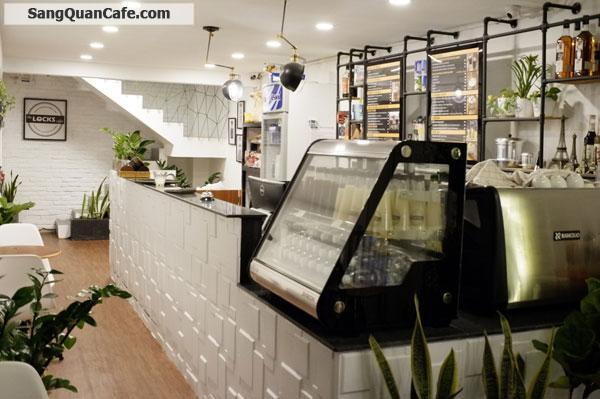 Sang quán cafe 2 mặt tiền quận 3