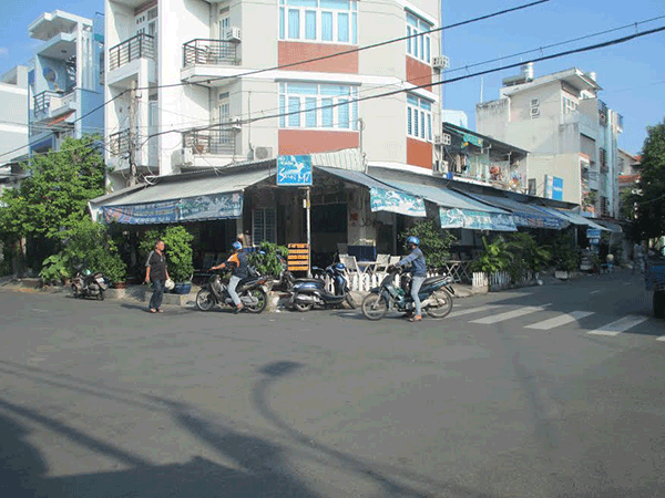 sang-quan-cafe-2-mat-tien-quan-7-81031.gif